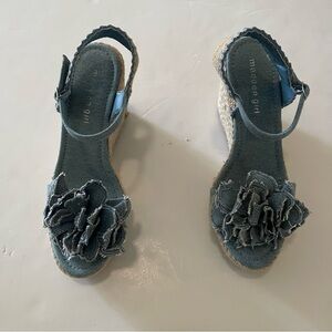 Stylish Blue Denim Wedge Sandals with Floral Accent